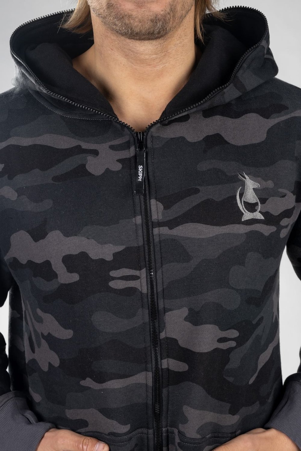Onesie – Camo schwarz